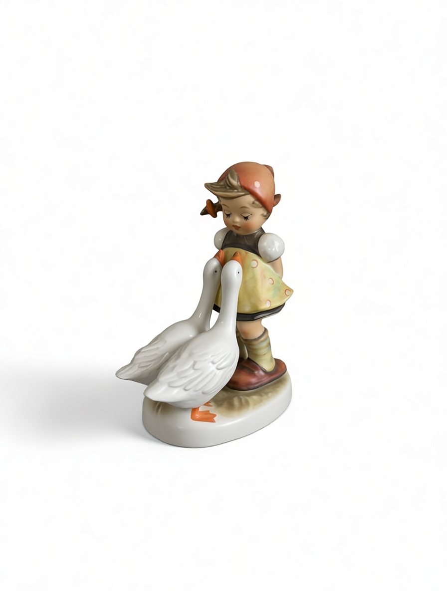 Girl with Geese Figurine free 3D printable STL