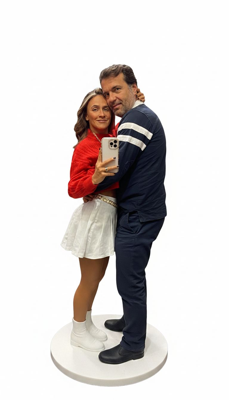 Couple Embrace Figurine free 3D printable STL