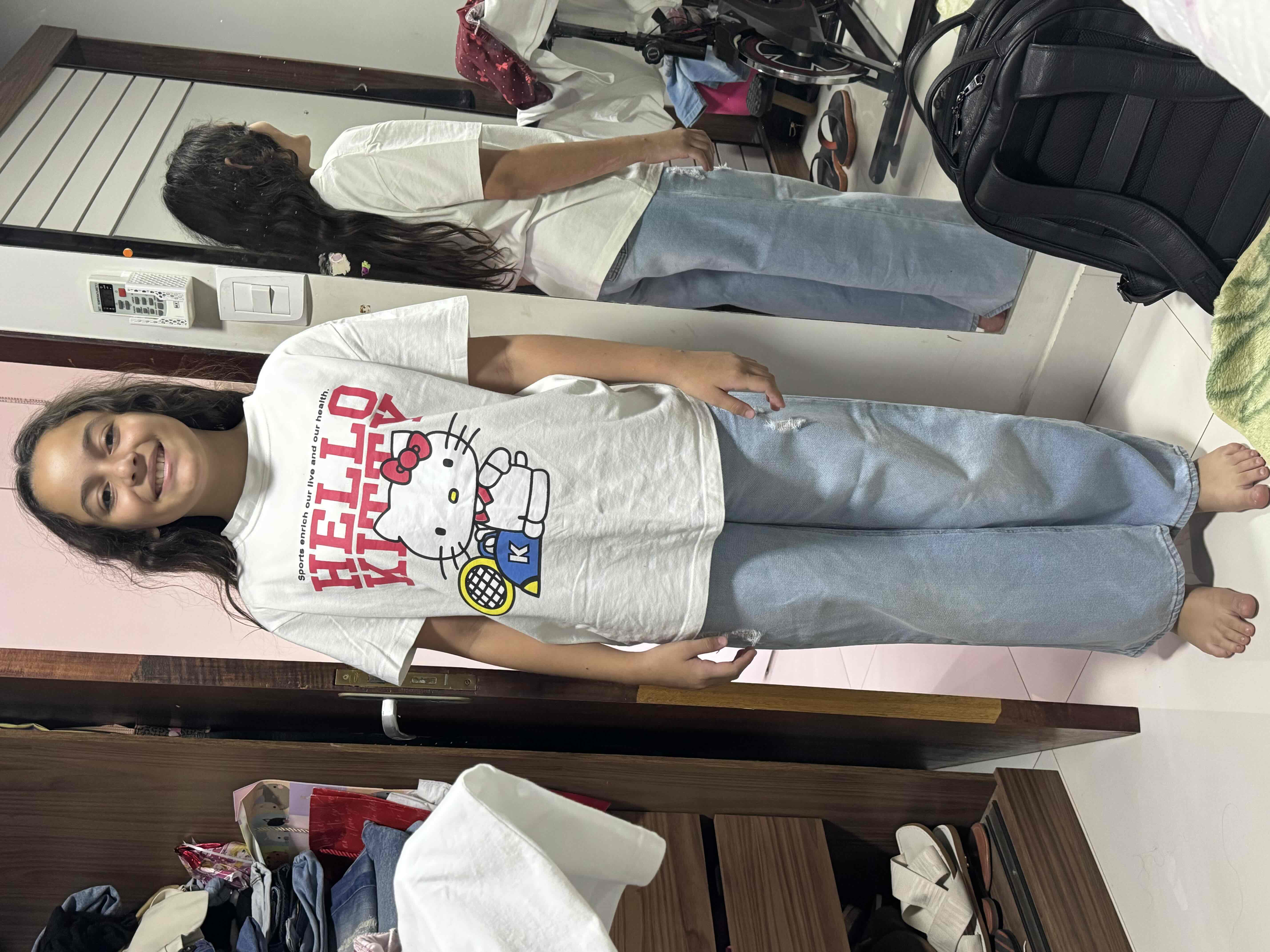 Girl in Hello Kitty Tee free 3D printable STL