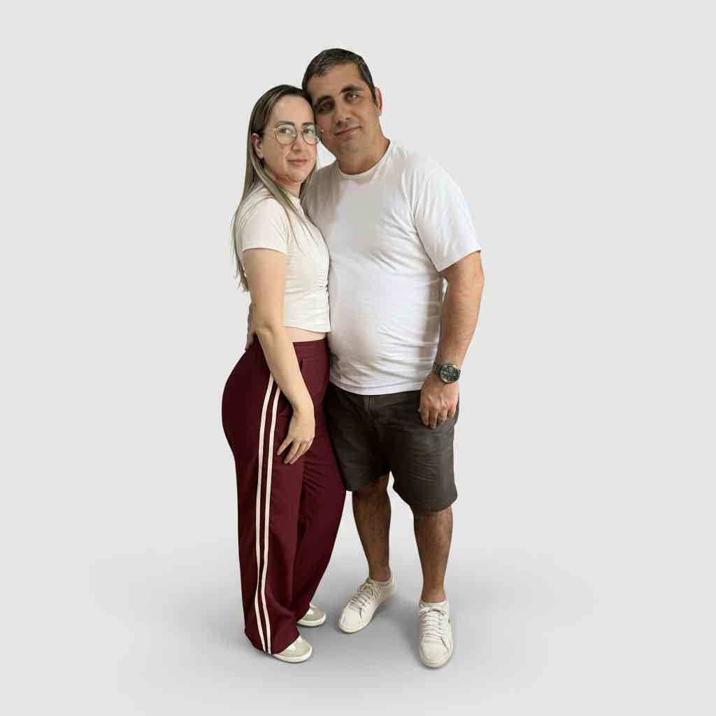 Couple Standing Pose free 3D printable STL