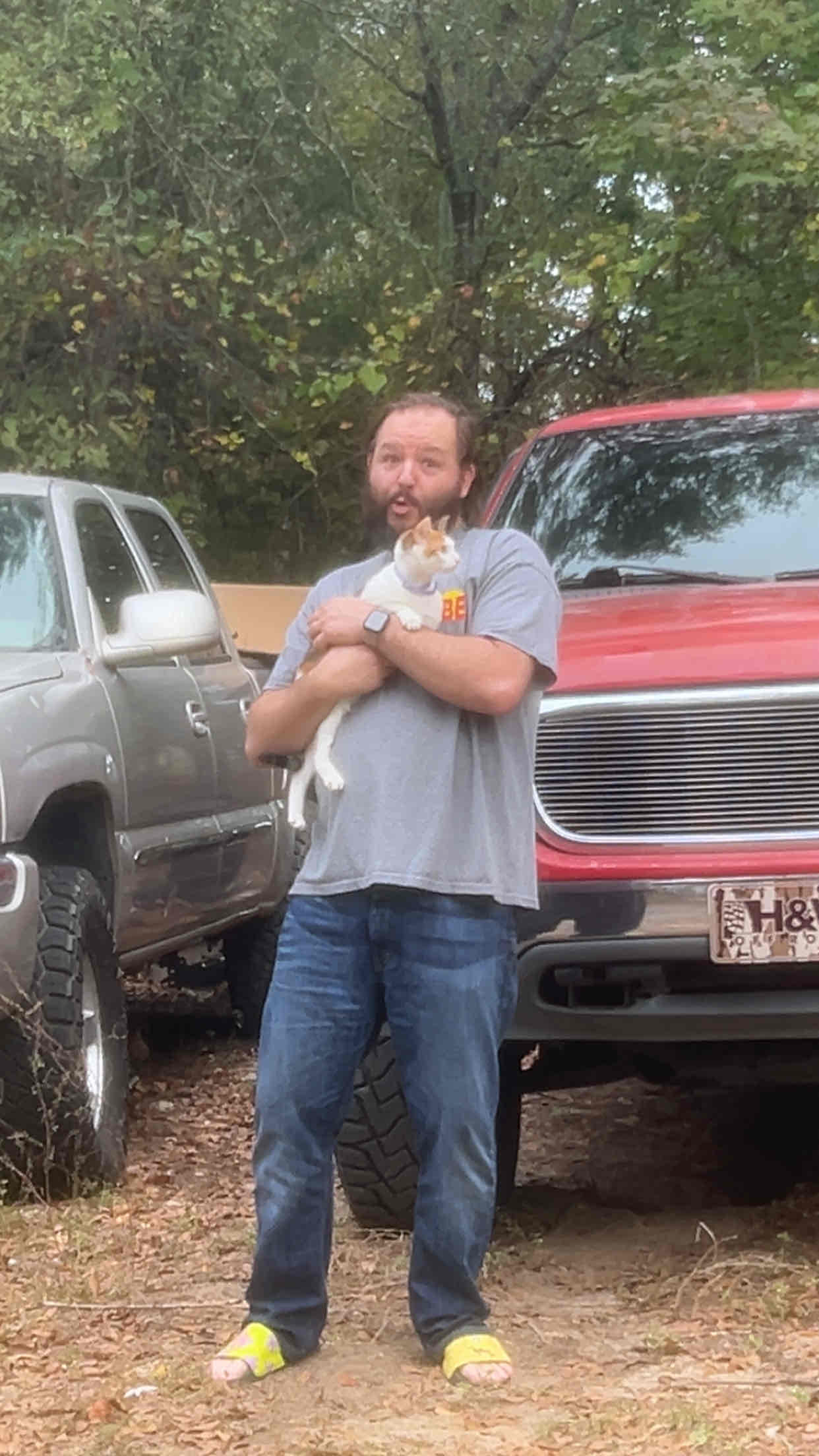 Man Holding Cat free 3D printable STL