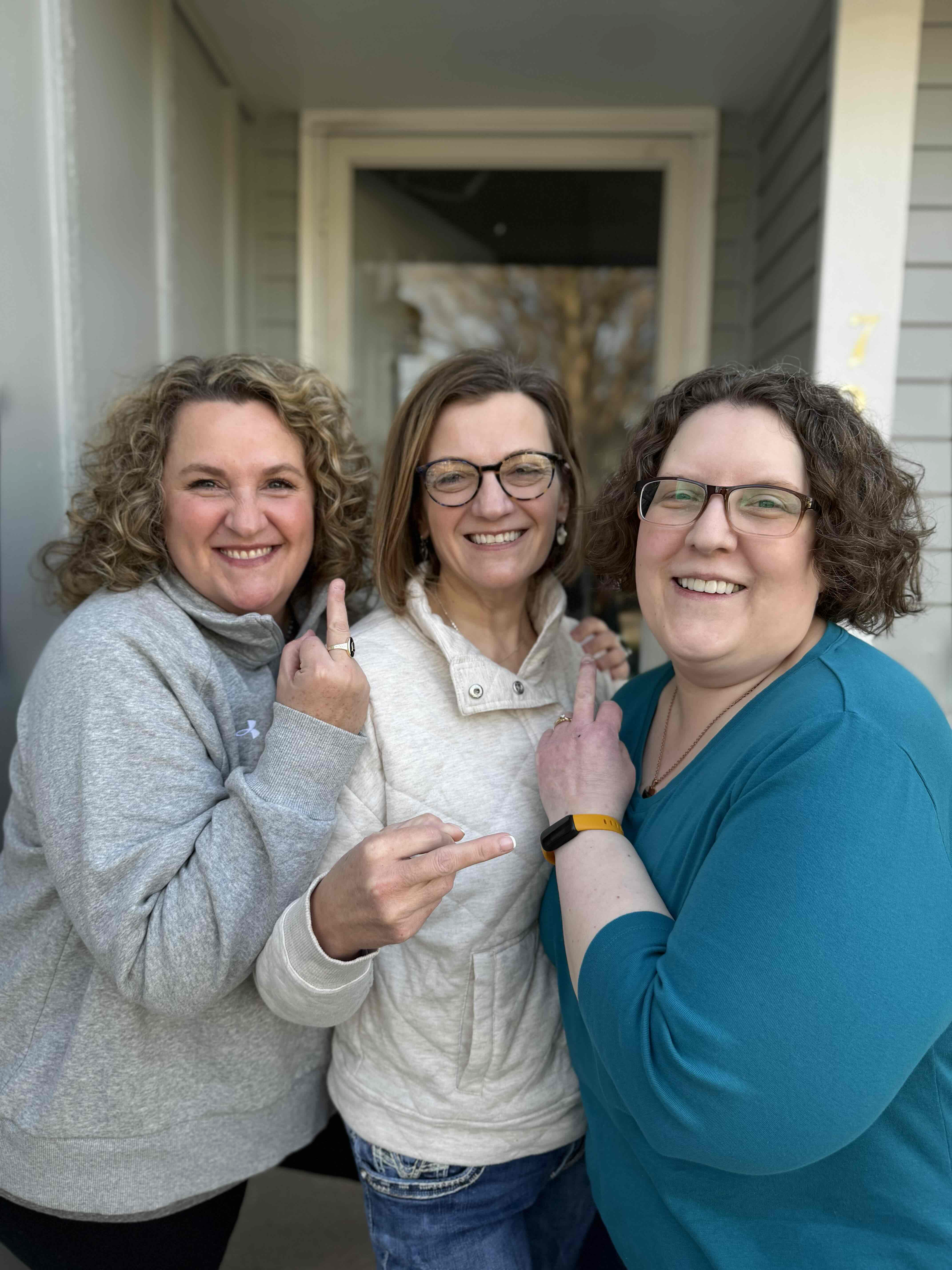 Three Women Smiling free 3D printable STL