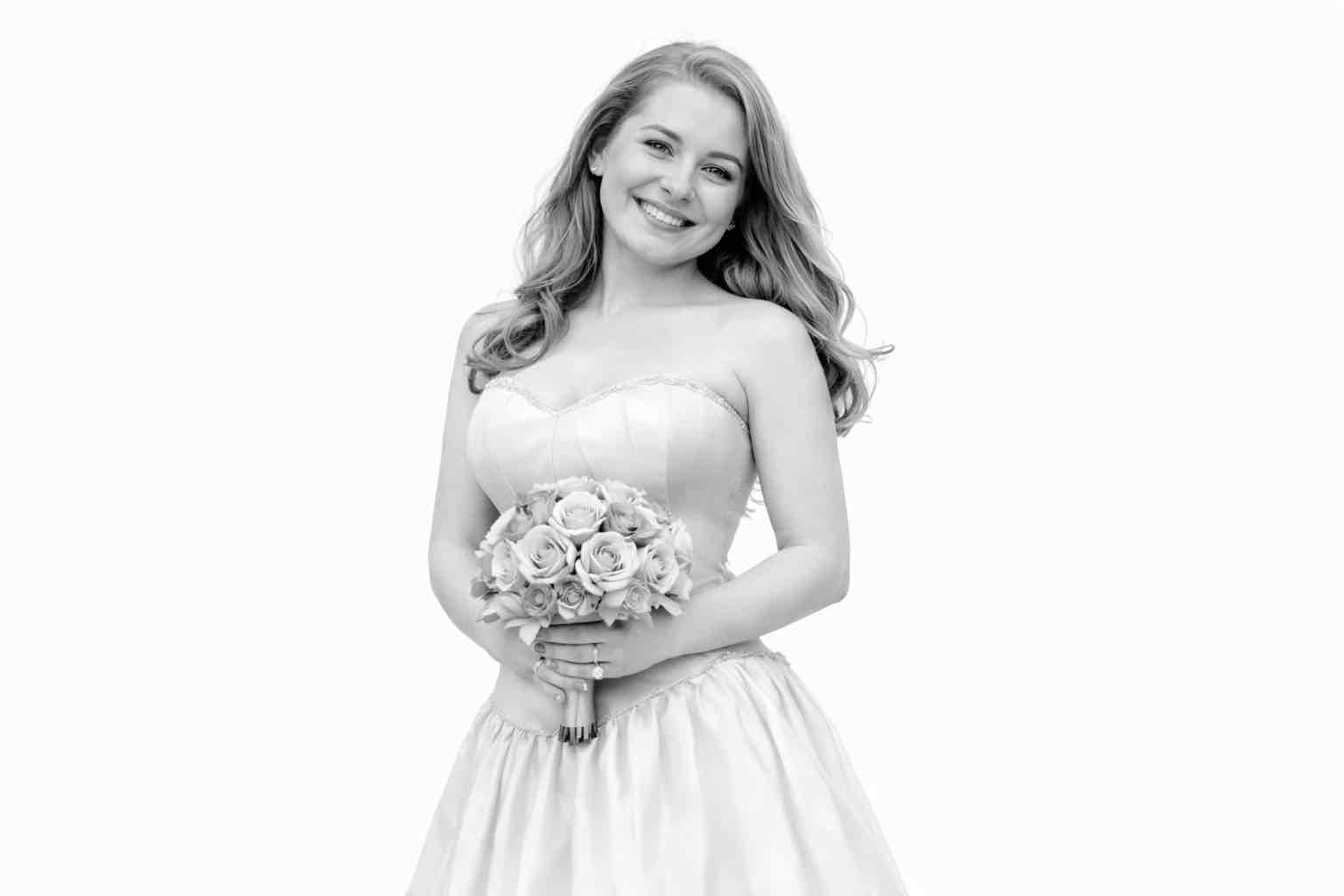 Bride Holding Bouquet free 3D printable STL