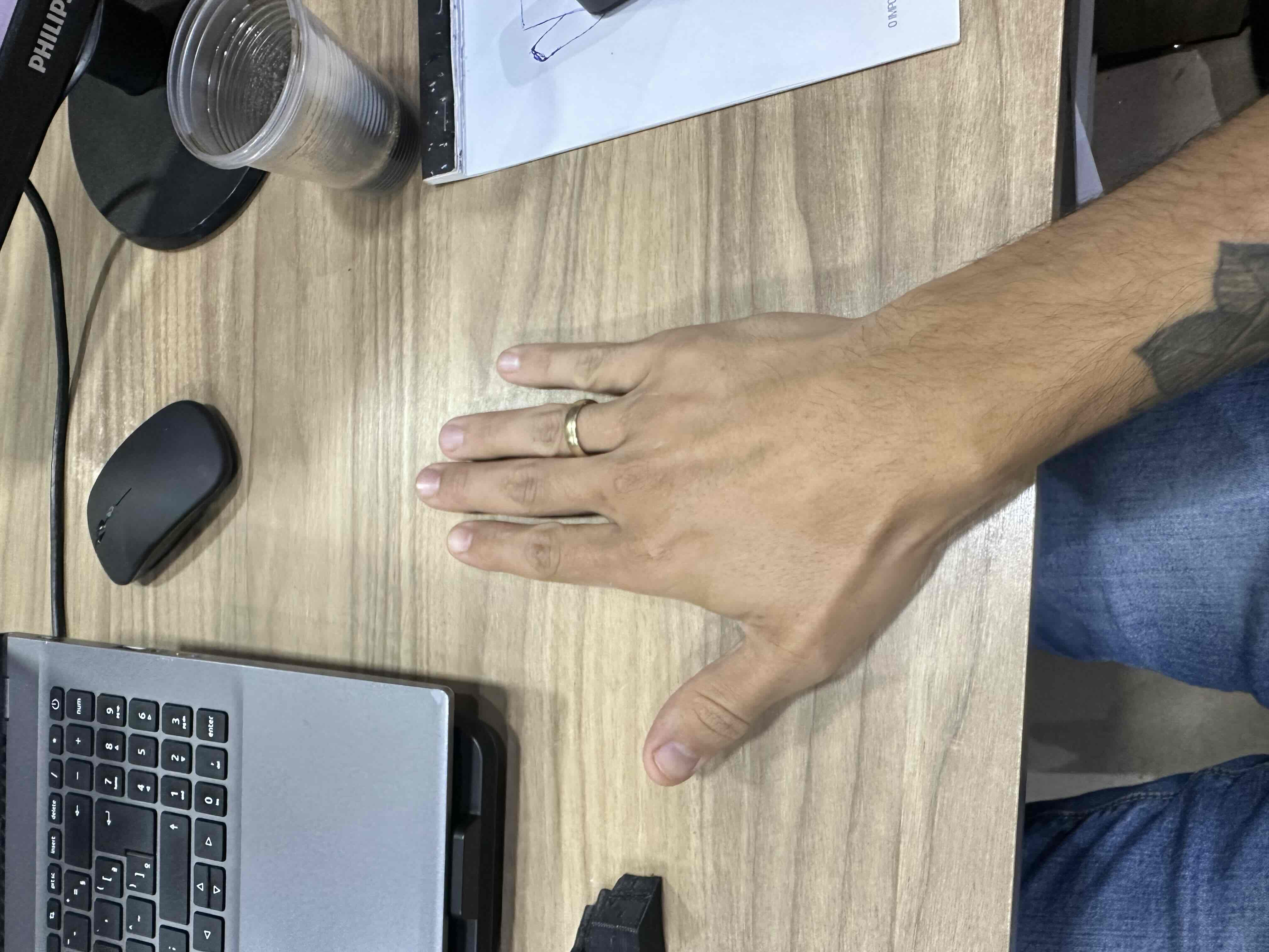 Hand with Ring free 3D printable STL