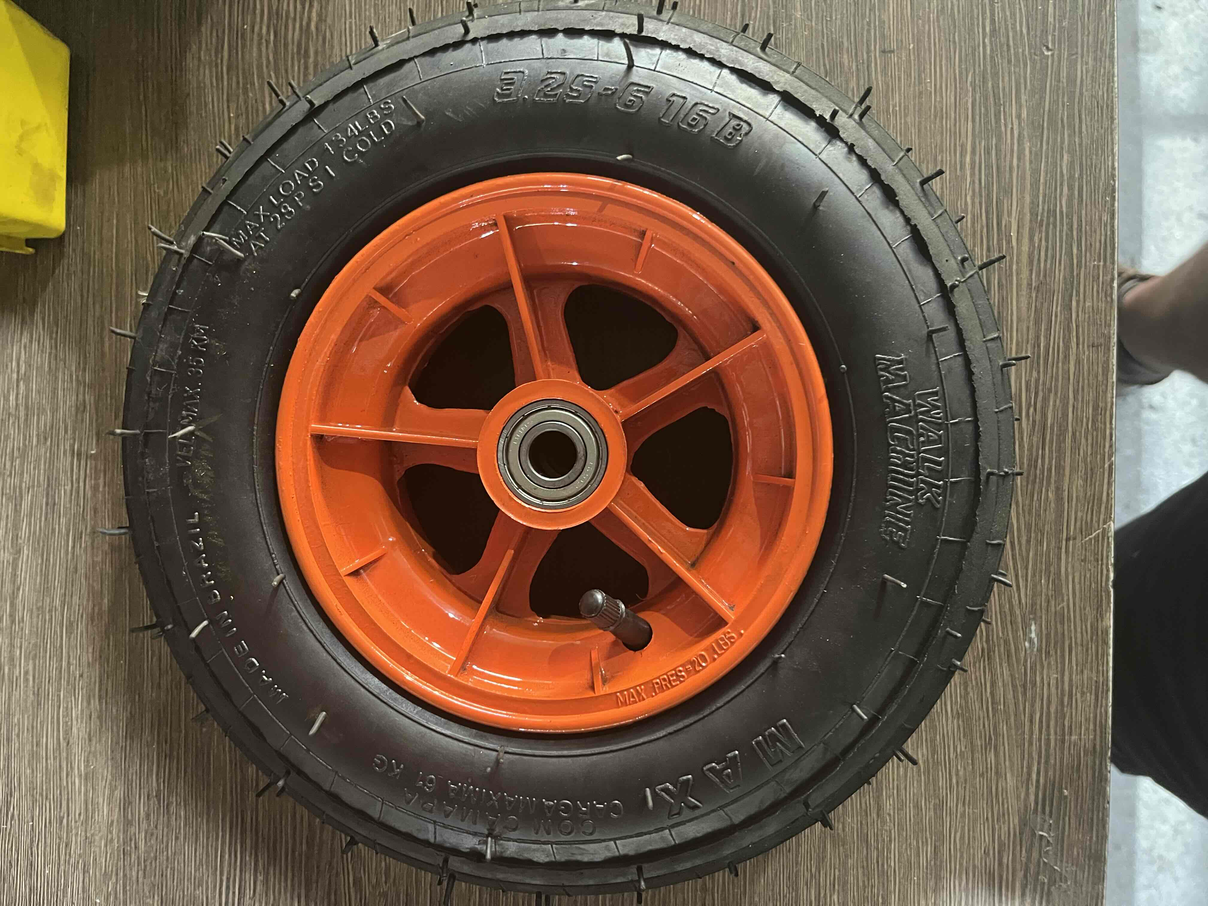 Orange Go-Kart Wheel free 3D printable STL