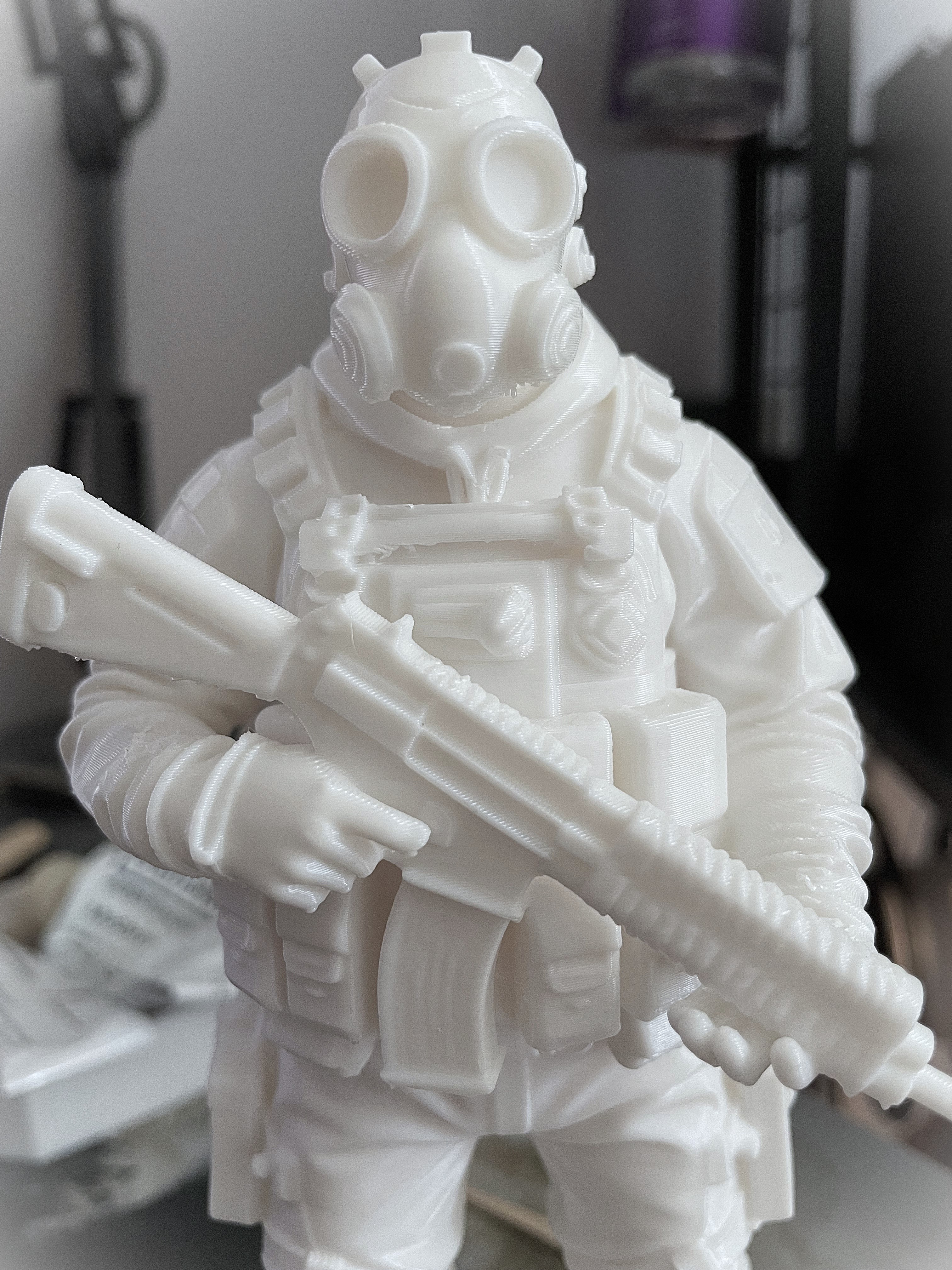Gas Mask Soldier Figurine printed by Fron…